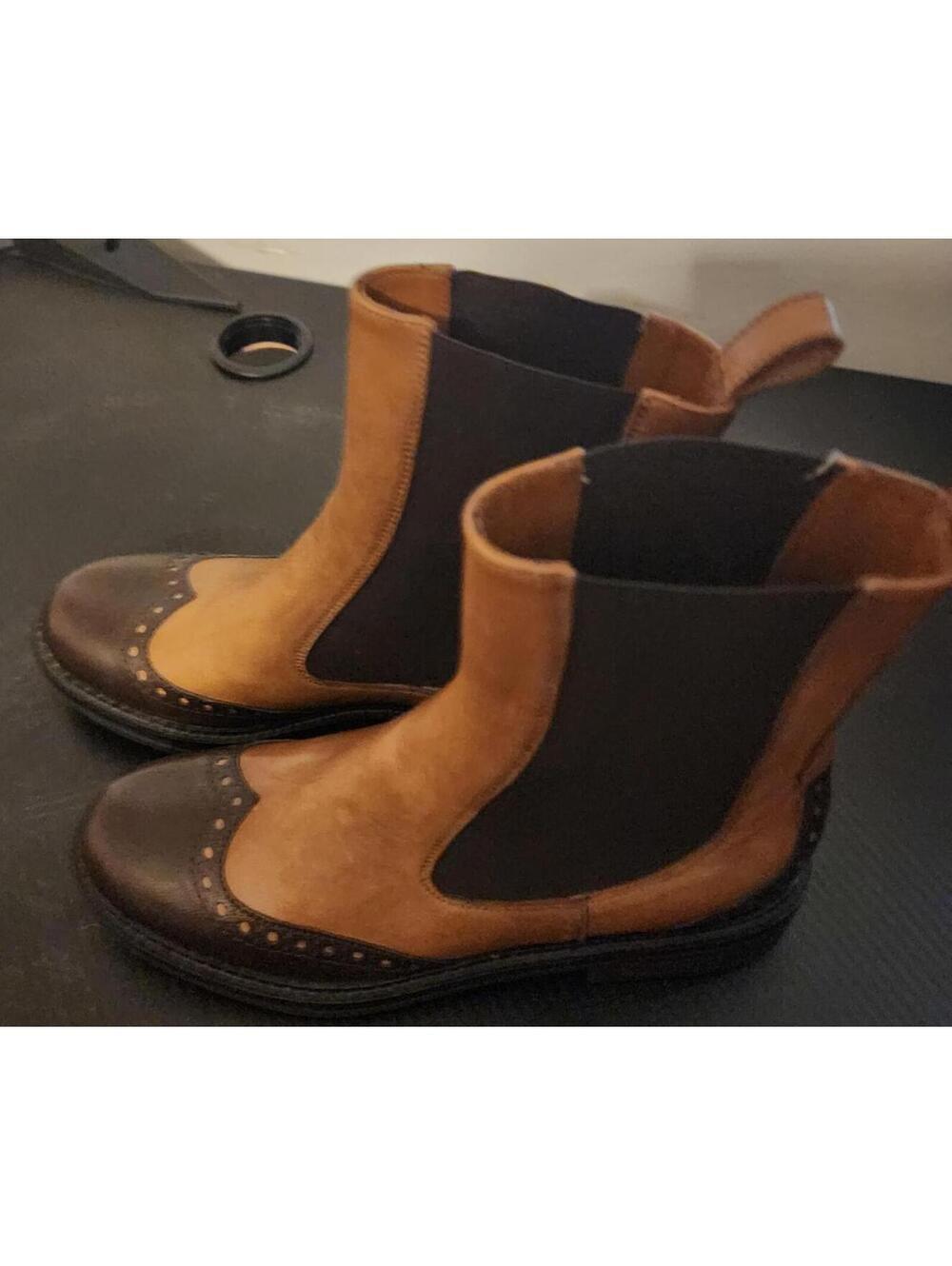 NEW Emanuela Passeri Italy Leather Chelsea Wingtip Boots EU 37 US 6.5-7